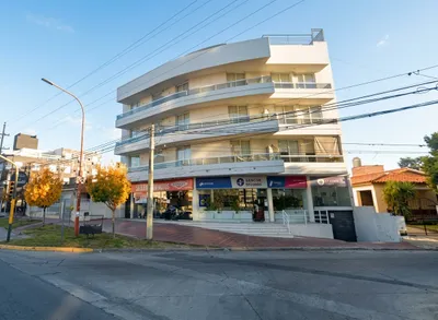 OPORTUNIDAD!! Departamento sobre Av. Uruguay - Av. Uruguay, Villa Carlos Paz