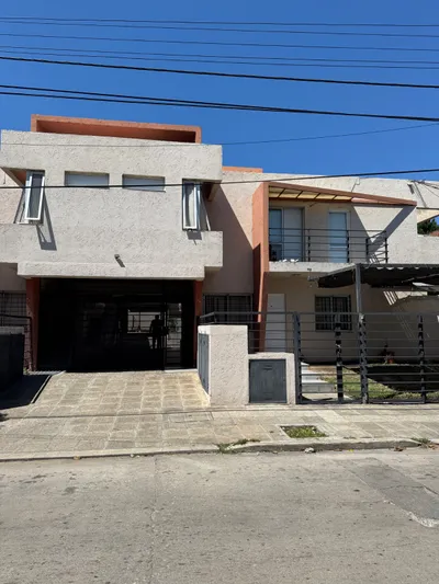 Departamento 1 dormitorio con cochera y gas natural - los andes 650, Villa Carlos Paz